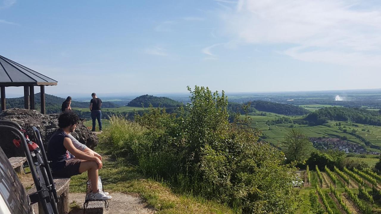 Gaestehaus Casa Luna - Paradiesische Ferienwohnungen Am Kaiserstuhl! Bischoffingen Exterior foto